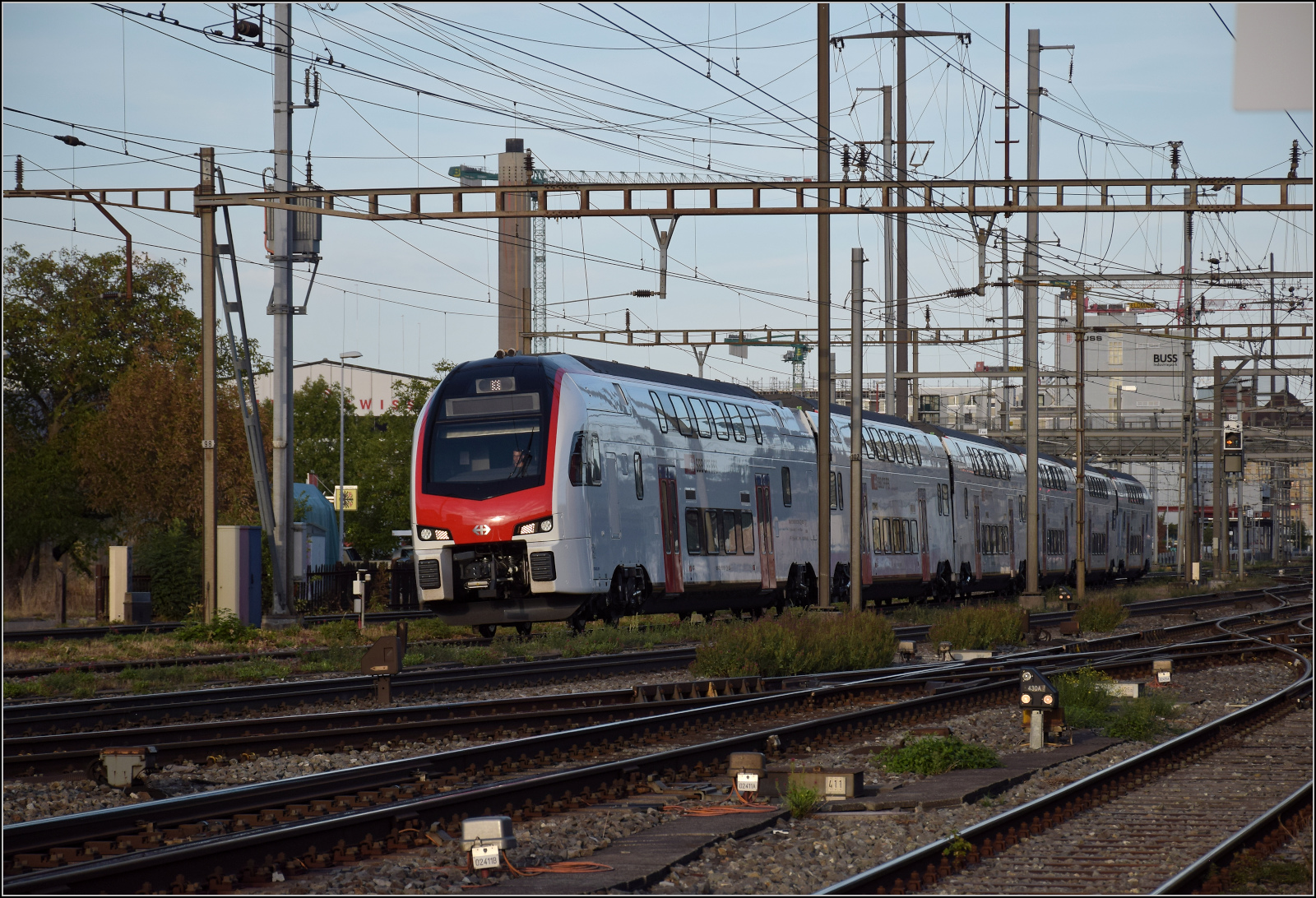 RABe 512 056 in Pratteln. August 2026.