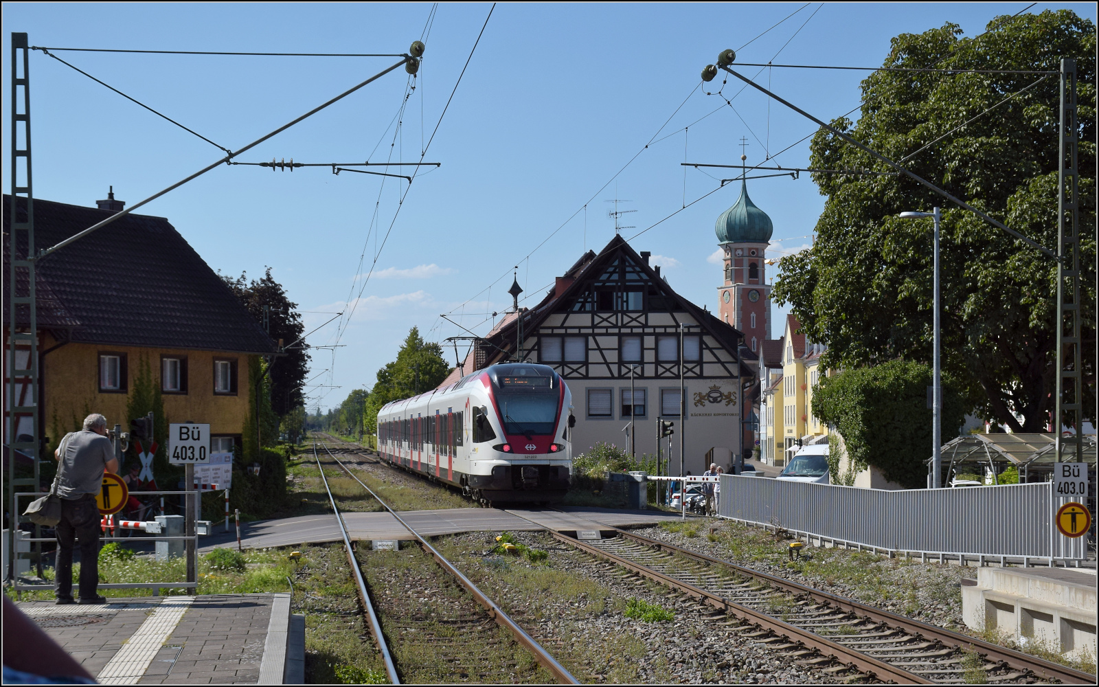 RABe 521 002 'Riehen' in Allensbach. August 2026