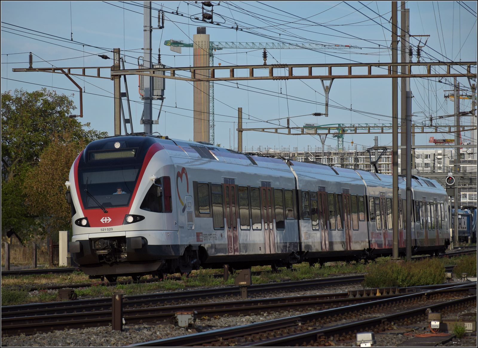 RABe 521 020 'Porrentruy' in Pratteln. August 2026.