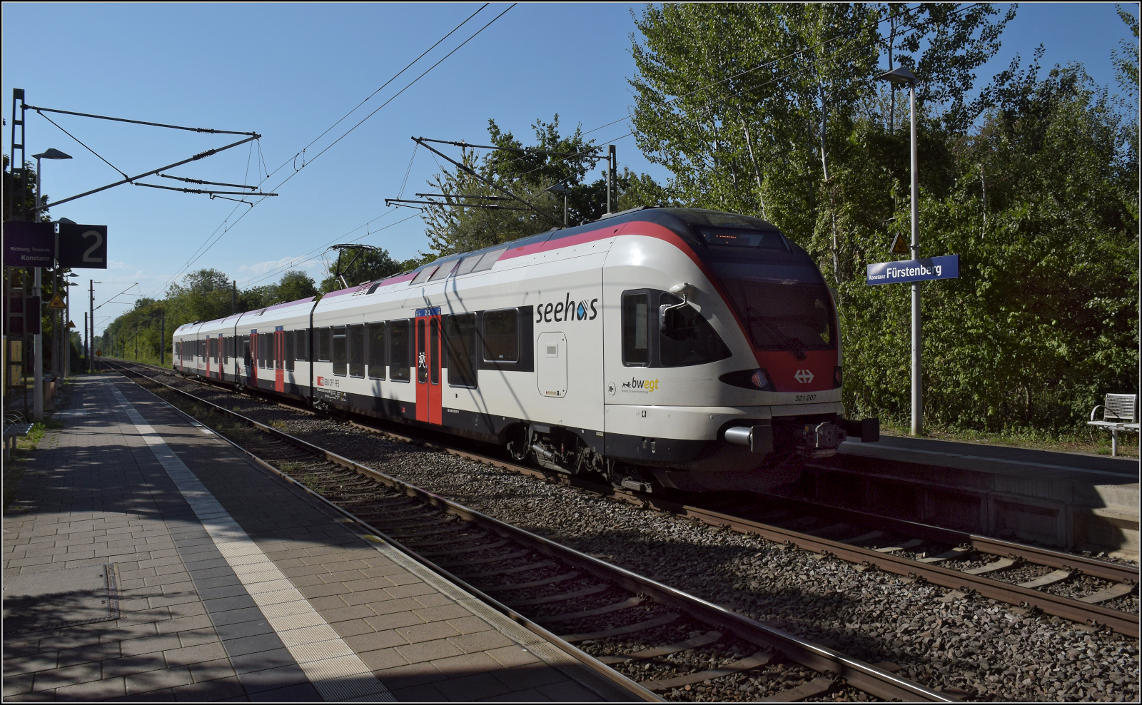 RABe 521 207 am F�rstenberg. Konstanz, August 2026.