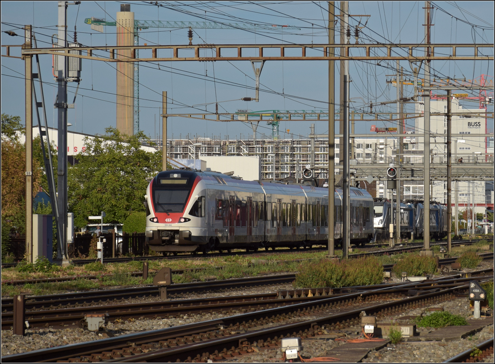RABe 523 060 in Pratteln. August 2026.