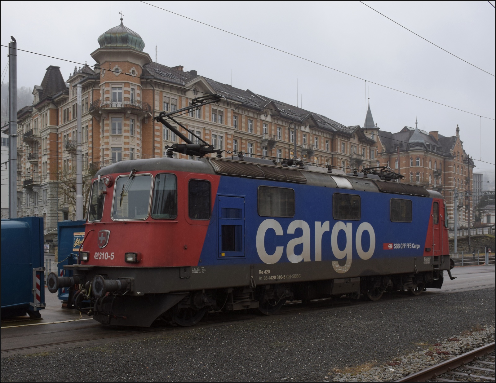 Re 420 310 in St. Gallen. Februar 2023.