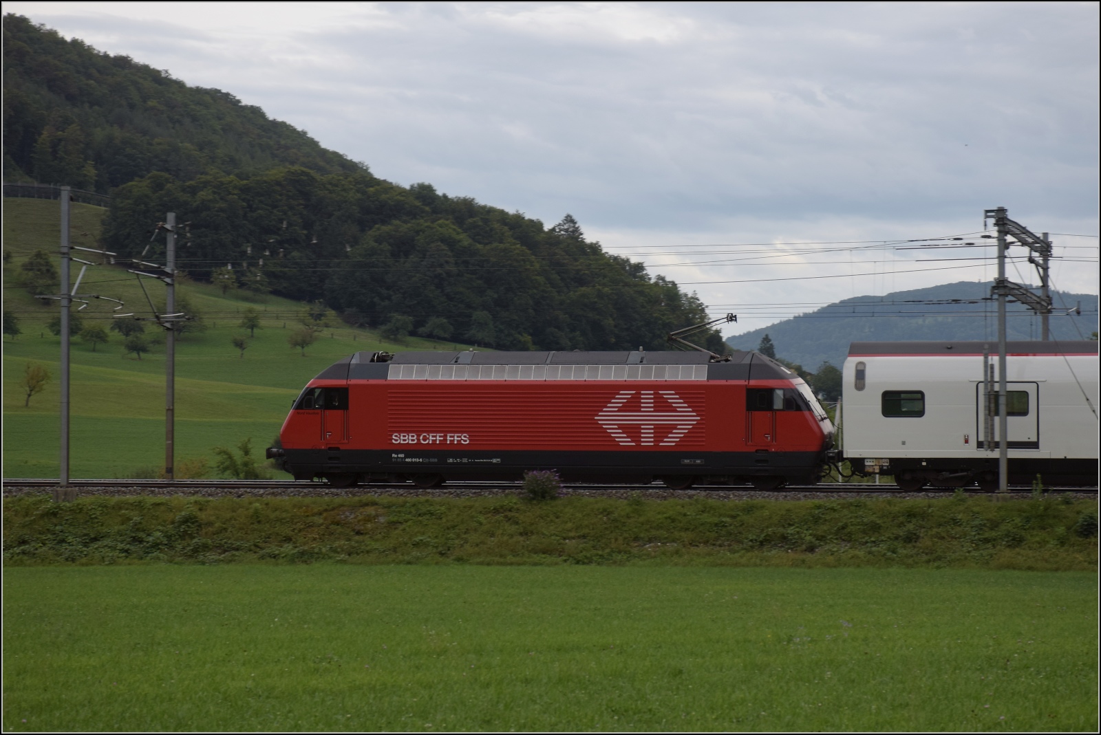 Re 460 013 'Nord Vaudois' in Thrnen. September 2022.