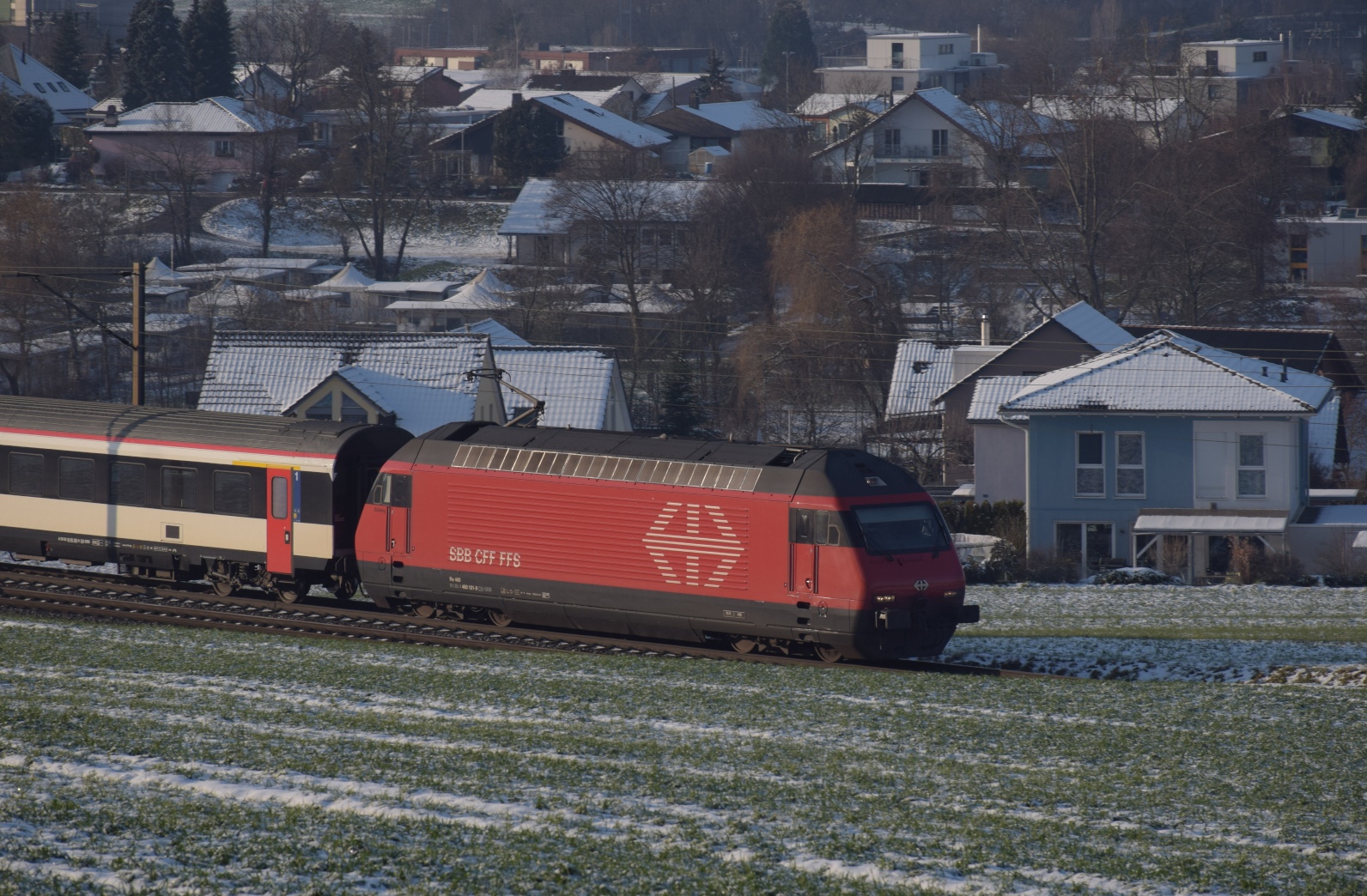 Re 460 101 'Bözberg' auf dem Weg zum Bözberg. Frick, Dezember 2022.