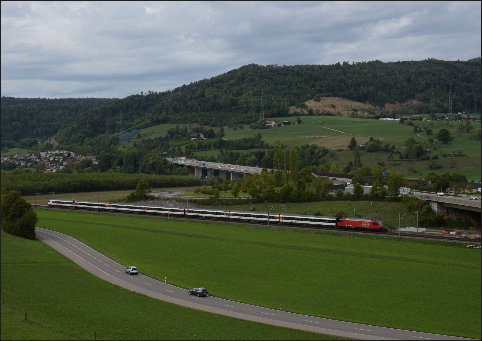 Re 460 'Rheintal' in Sissach. September 2022.
