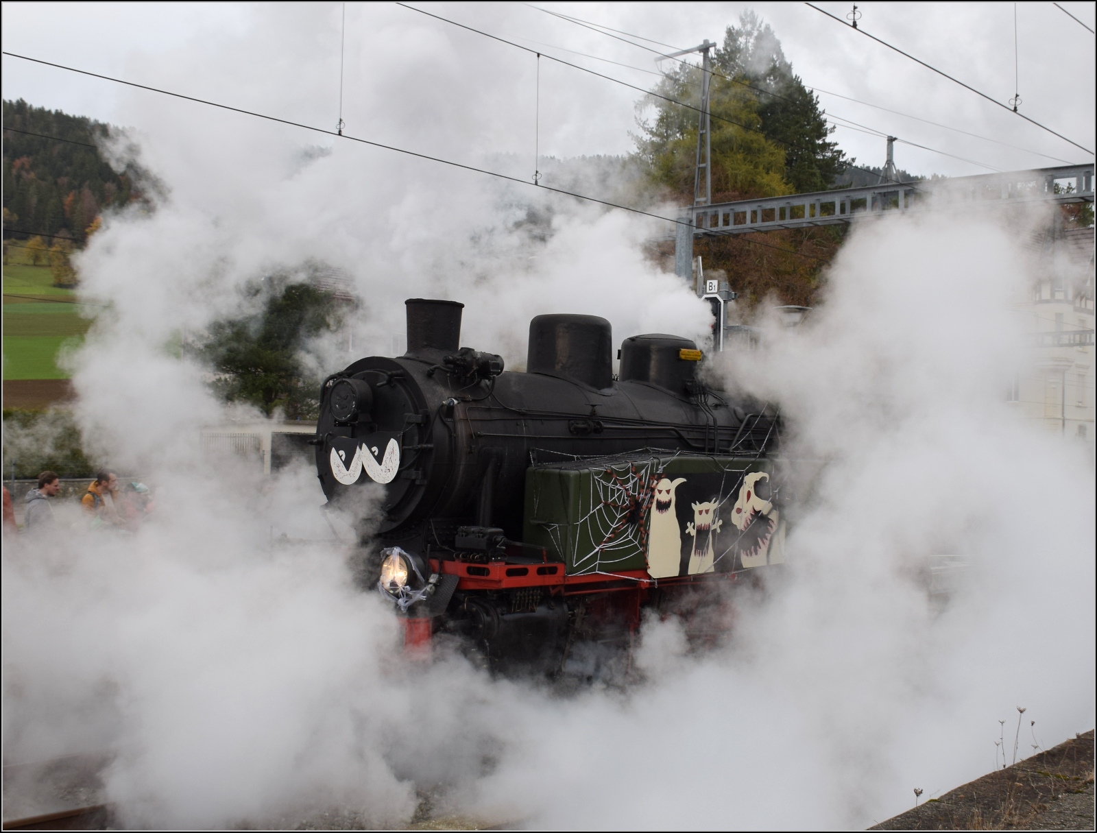 TKp 16 'Śląsk' rangiert im Bahnhof Travers. Oktober 2025.