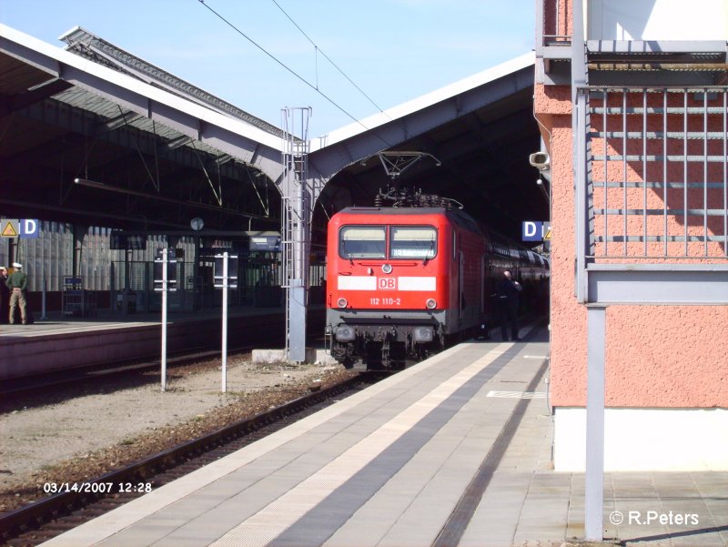 112 110-2 Hat Frankfurt/Oder mit den RE1 erreicht fhrt in 10 min wieder zurck nach Brandenburg HBF. 14.03.07