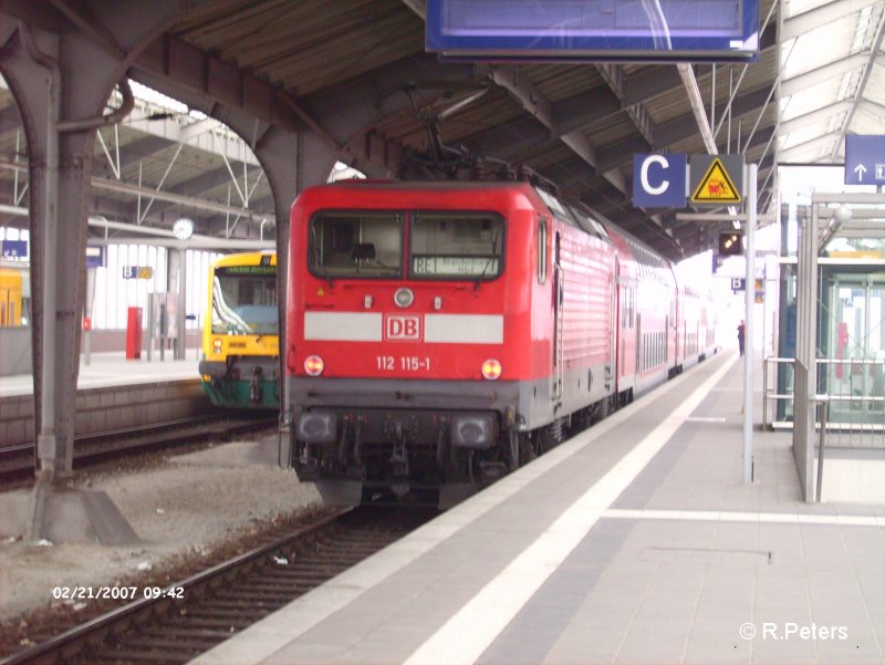 112 115-1 macht sich fr den Rckweg bereit.Frankfurt/Oder. 21.02.07