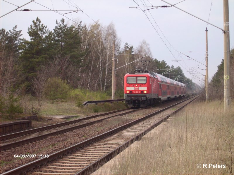 114 019-3 zieht bei ex HP Vogelsang den RE1 Eisenhttenstadt. 09.04.07