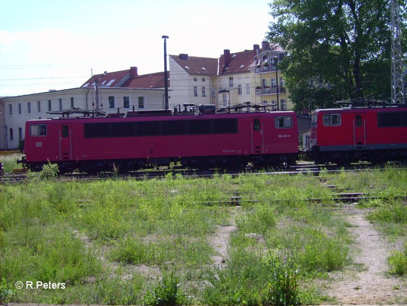 155 093 (Latz) und 155 036 stehen fr neue Aufgaben in Frankfurt/Oder bereit. 12.06.06