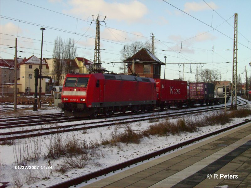 185 154-2 erreicht Frankfurt/Oder mit ein Containerzug. 27.01.07