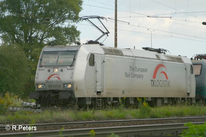 185 537-8 steht in Regensburg Ost. 13.09.07