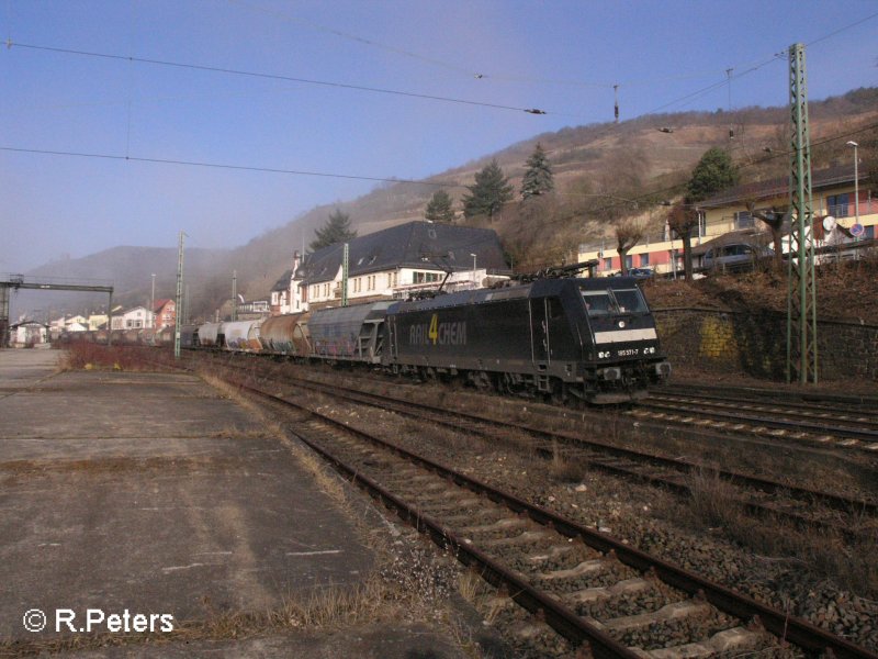 185 571-7 durchfhrt Lorch an dem Rhein mit ein getreidezug. 12.02.08