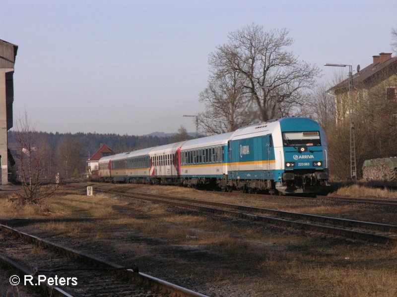 223 063 durchfhrt Pechbrunn mit ein Alex nach Mnchen. 11.02.08