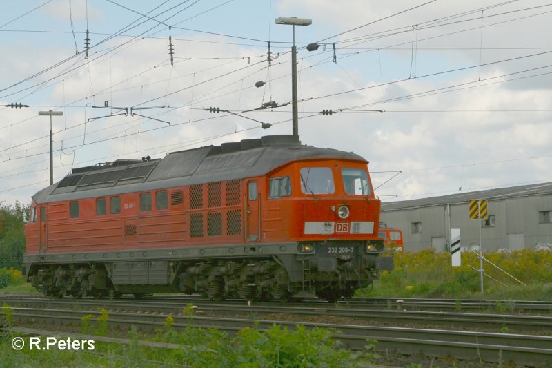 232 209-7 rolllt in Regensburg Ost ein. 13.09.07