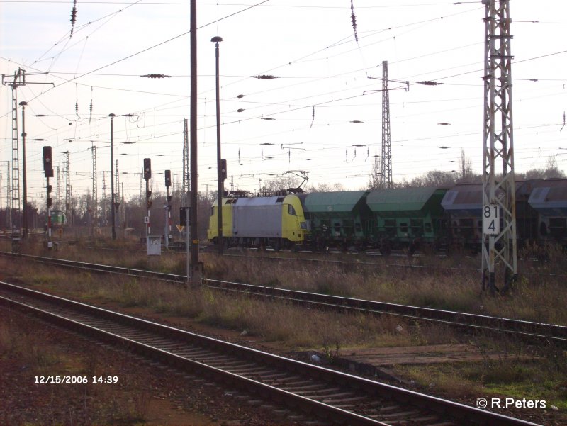 Ein Dispo Taurus steht mit ein ITL-Zug in Frankfurt/Oder bereit. 15.12.06