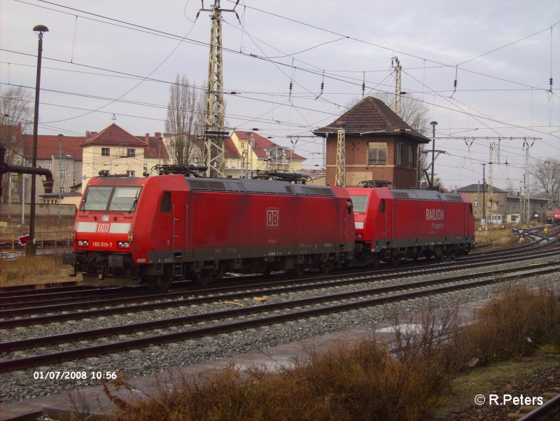 Nachschuss von 185 297 und 019 bei Einfahrt in Frankfurt/Oder. 07.01.08