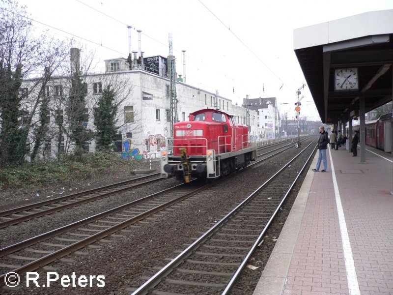 Nachschuss von 294 715-8 in Dsseldorf Vlklingerstrasse. 06.01.06