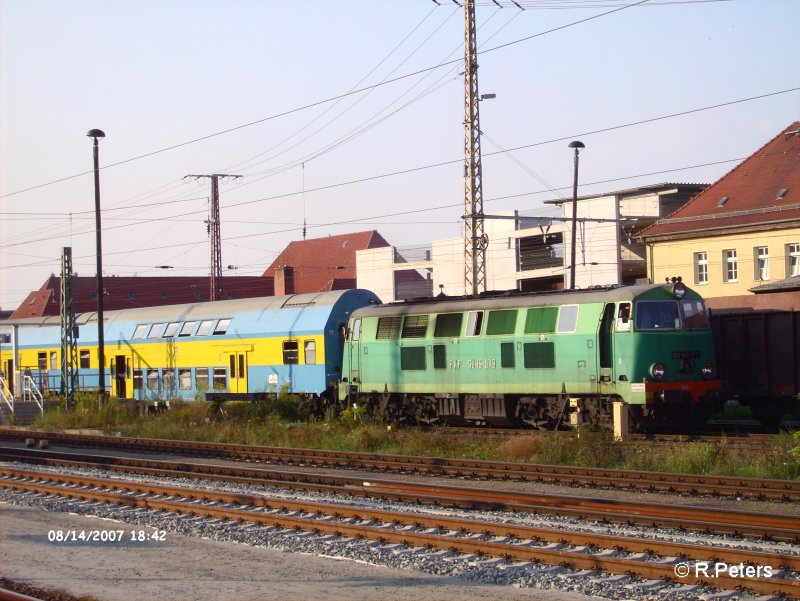 SU45 079 startet mit den Poznan-Express in Frankfurt/Oder. 14.08.07