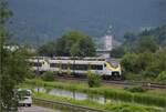 Zwei Akkumireo am Gewerbekanal bei Haslach, vermutlich 563 007 und 563 020. August 2025.