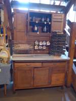 (152'978) - Altes Bffet mit Inhalt am 16. Juli 2014 bei den Amish in Nappanee