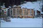 Versehentlich in Arosa, des Wetters wegen. 

Sicher nicht g�nstig, die Postresidenz am See. Arosa, Januar 2026.