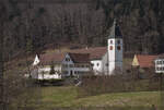 Das Kloster Beinwil ist sehr abgelegen und idyllisch oberhalb der Nordseite der Passwangstrasse gelegen. März 2017.