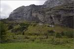 Beeindruckendes Urbachtal mit fast 2000 m hohen Felswänden.