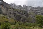 Beeindruckendes Urbachtal mit fast 2000 m hohen Felswänden.