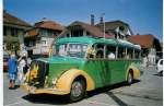 (067'602) - STI Thun - Nr. 15/BE 26'776 - Saurer/Gangloff (ex AvH Heimenschwand Nr. 5) am 16. Mai 2004 beim Bahnhof Seftigen