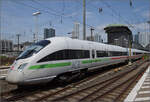 411 051 'Elsterwerda' in Frankfurt.