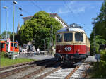 Zurück in Konstanz gab es eine Überraschung. Der Bohemian Classic Express war von Re 4/4 I 10034 nach Konstanz gebracht worden, zur späteren Heimfahrt durch die Nacht. Da ich nicht gleichzeitig alles vor die Linse bekam, muss ein Archivbild der Re 4/4 I 10034 im TEE-Gewand als Platzhalter herhalten. Sie hatte im Oktober 2014 ebenfalls einen Zug zur Weiterreise nach Konstanz gebracht und war hier beim Konzil am Rangieren.