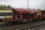 Nebenbei auf die DB-Gleise gesehen: Sch�ttgutwagen 31 RIV 56 SK-CWAG 6992 319-7 Faccs von Cargo Wagon. Rottweil, Oktober 2026.