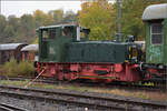 Die Krupp-Lok V 220 PS steht am Ende des zug�nglichen Bereich des Bw Rottweil w�hrend der Dampftage. Oktober 2026.