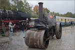 Der Boden wurde im Bw Rottweil gr�ndlich planiert durch die Marschall-Dampfwalze. Oktober 2026.