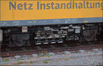 Gleismesszug in Singen. Hier die angehobene Messeinheit an Messwagen D-DBMP 99 80 93-60 005-9. Singen, September 2026.