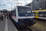 145 087 'Barbara' hat einen n-Wagenpark mit Wittenberger Steuerkopf angehängt und macht in der Region Stuttgart Ersatzverkehr für die notorisch knappen Regelfahrzeuge.