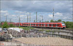 430 075 und 430 009 auf dem Weg nach Norden.