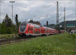 446 040, 446 037, sowie 446 036 und 446 017 (im Bild) in Weinheim. Juli 2024.