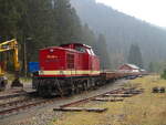 202 459 stand,am 24.April 2022,mit einem Bauzug in der Abstellanlage in Oberhof.