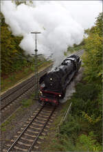 01 180 umf�hrt ihren Zug in Spaichingen. Oktober 2026.