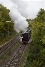01 180 umf�hrt ihren Zug in Spaichingen. Oktober 2026.