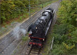 01 180 umf�hrt ihren Zug in Spaichingen. Oktober 2026.