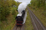 01 180 w�hrend der langen Ausfahrt aus Rottweil auf der Alemannenbahn. Rottweil-Saline, Oktober 2026. 