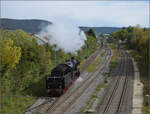 Dampftage Rottweil 2024.

50 2988 setzt sich in Spaichingen auf die anderes Seite des Zuges. Oktober 2024.