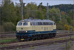 Dampftage Rottweil 2024.

218 476 setzt sich fr die Fahrt nach Spaichingen vor ihren Zug. Rottweil, Oktober 2024.