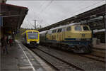 218 460 'Conny' ist mit Museumsbahnfahrten besch�ftigt. Daneben wartet der RS1 (BR 650) der SWEG VT 244 auf die Abfahrt nach Blumberg Zollhaus. Rottweil, Oktober 2026.
