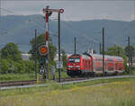 245 007 mit 3 Dostos Richtung Basel.