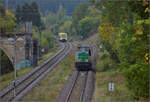 Von hinten angeschlichen und schnell vorbei kam �berraschend 580 008 oder 580 010 der UTL. Rottweil-Saline, Oktober 2026.