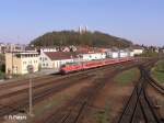 218 201-2 erreicht Schwandorf mit einer RB aus Prag.